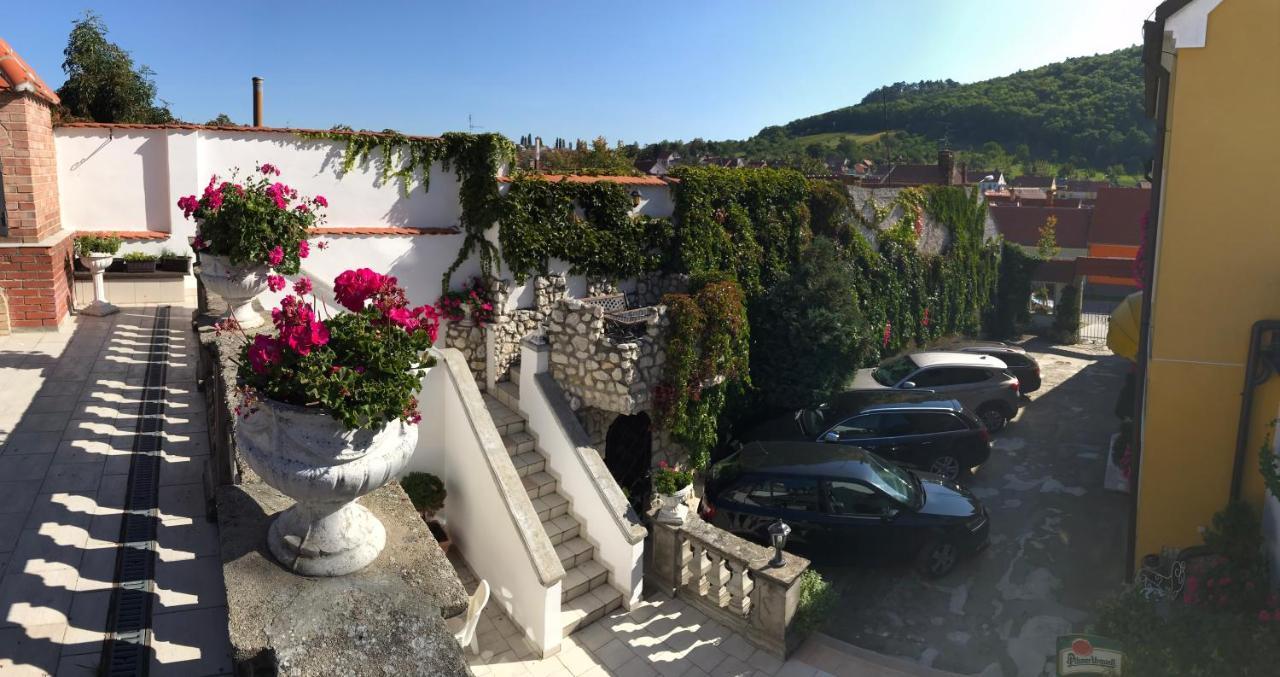 U Svateho Urbana Mikulov Exterior foto