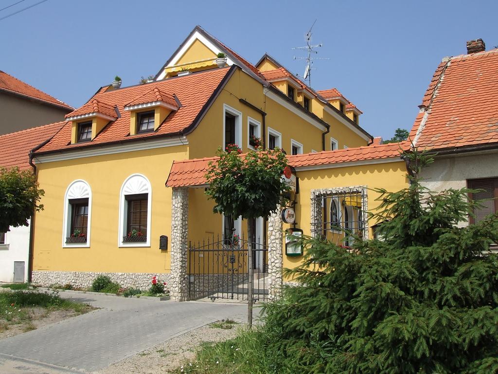 U Svateho Urbana Mikulov Exterior foto